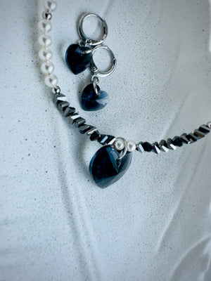 Silver Night Heart Set

Premium Austrian Crystal Heart Necklace & Earrings